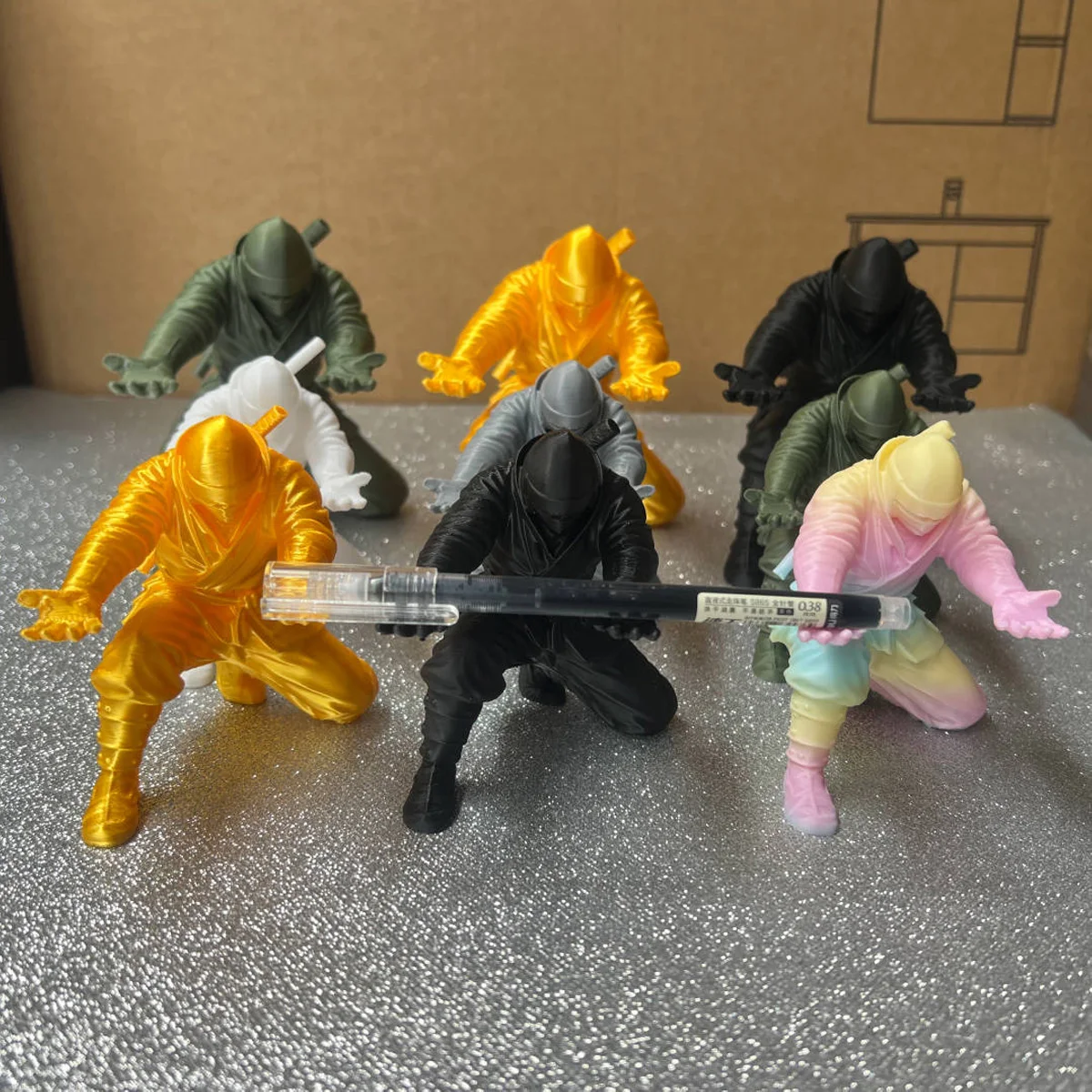 Compact 3D Printed Ninja Pen Holder - Creative Desktop Organizer & Modern Gift Ornament