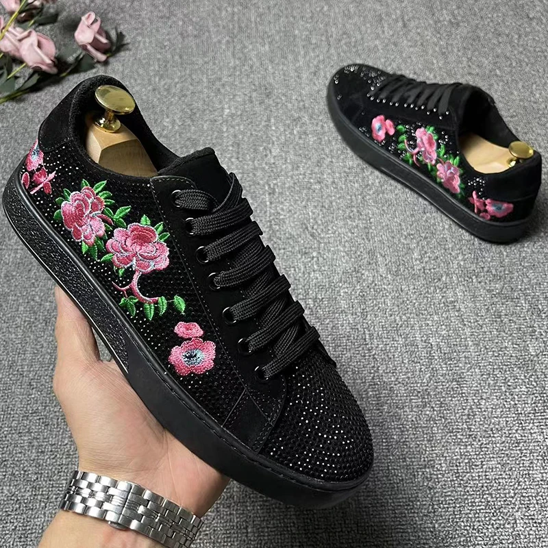 

Итальянские брендовые Дизайнерские мужские модные туфли с вышивкой замшевые кожаные туфли на плоской подошве женские кроссовки стильная обувь в стиле панк-рок