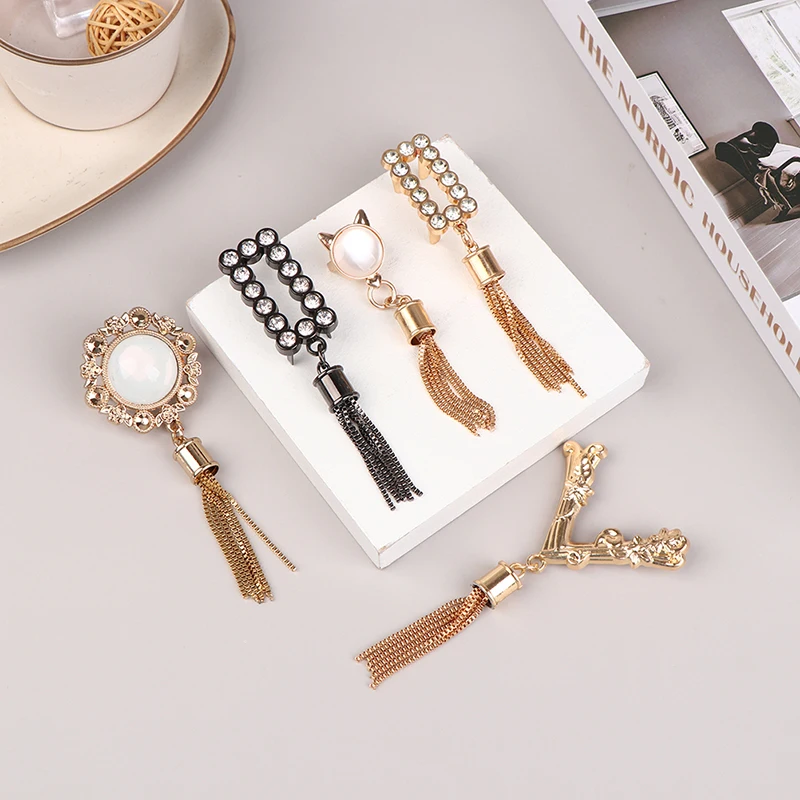 

1 Pc Exquisite Metal Buckle Bag Purse Hat Decor With Tassel Hardware DIY Leather Craft Accessories Bag Pendant