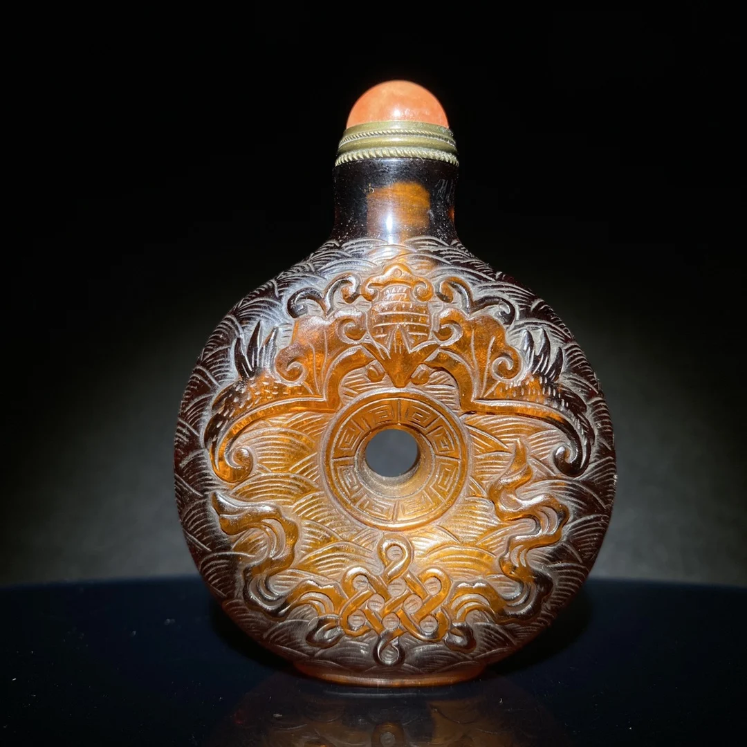 

Exquisite Hand-Carved Old Glass Snuff Bottle Decoration With Peace As A Blessing