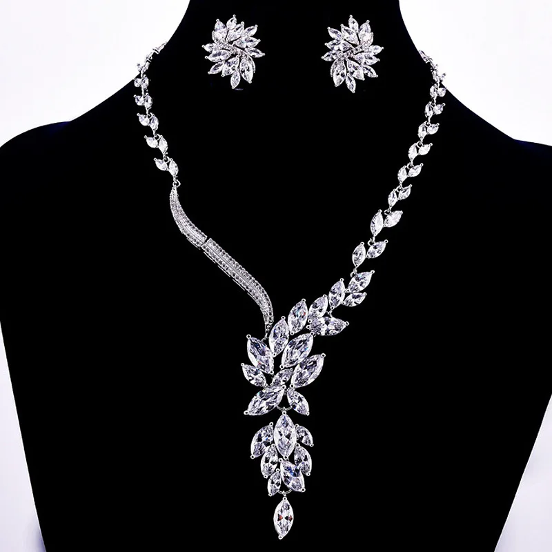 

Funmode European and American style noble new Phoenix bride zircon necklace earrings set female lucky flower rattan flas FS293