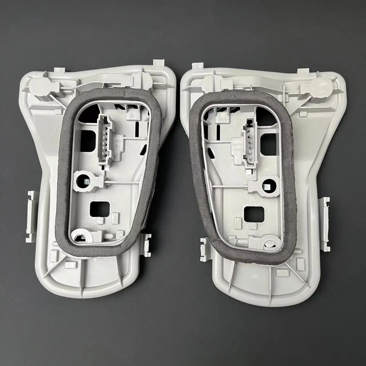 Lamp Holder Headlight Holder Light Holder Right Left Rear Tail Light Bulb Holder Lamp For VW Polo 4 9N 9N3 GTI Gen 2 Hatchback 2006-2011 6Q6945257F 6Q6945258F