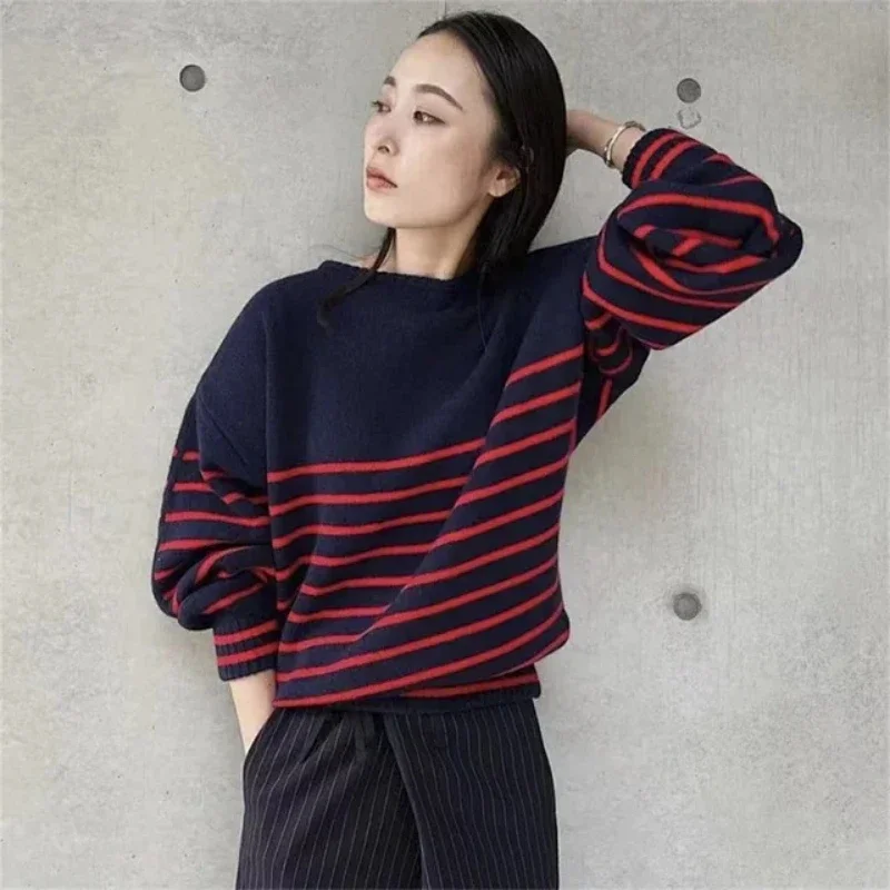 

Autumn and Winter Women Retro Flying Sleeves Striped Contrast Knitted Round Neck Casual Versatile Sweater