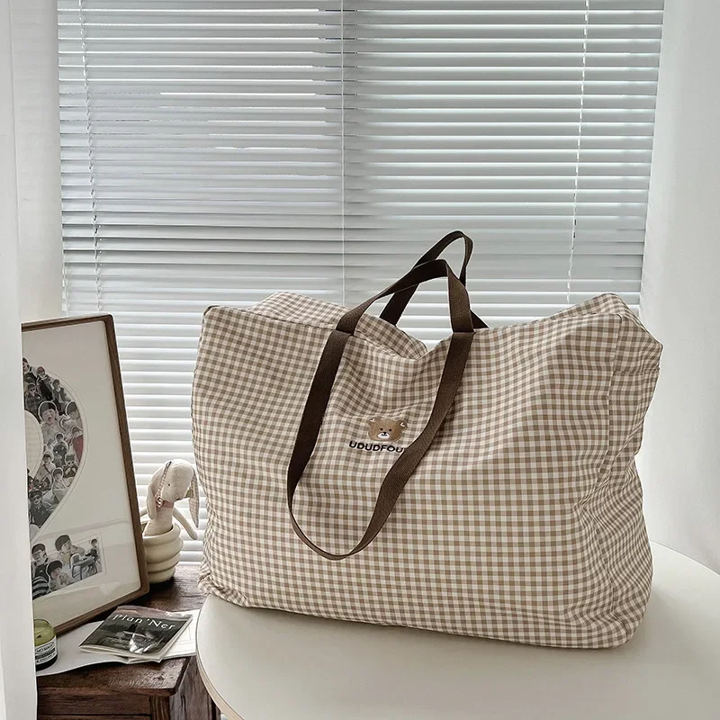 

Quilt Bag Travel Tote with Clothes Storage Portable Canvas Shoulder Bag Luggage Travel Bag Tote Bags for Women