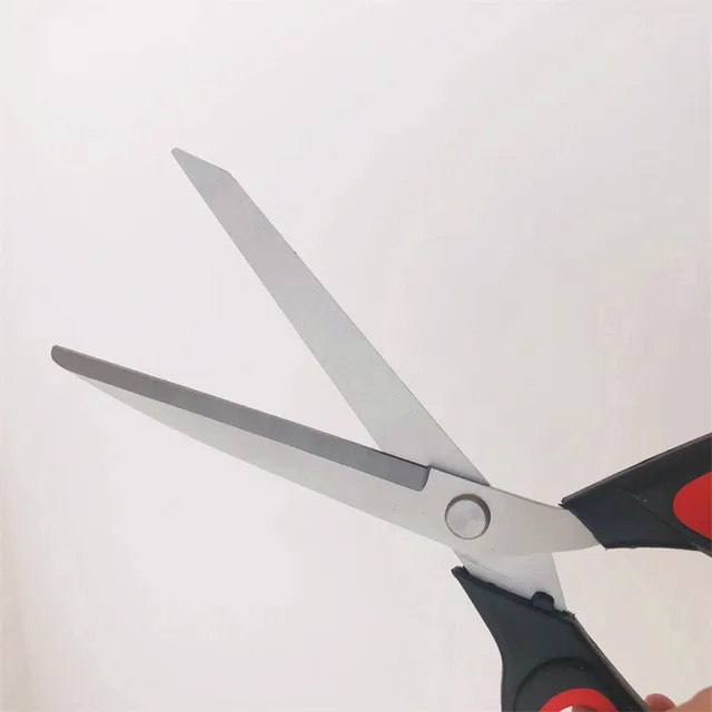 탁구 라켓 고무 정밀 절단 혁신