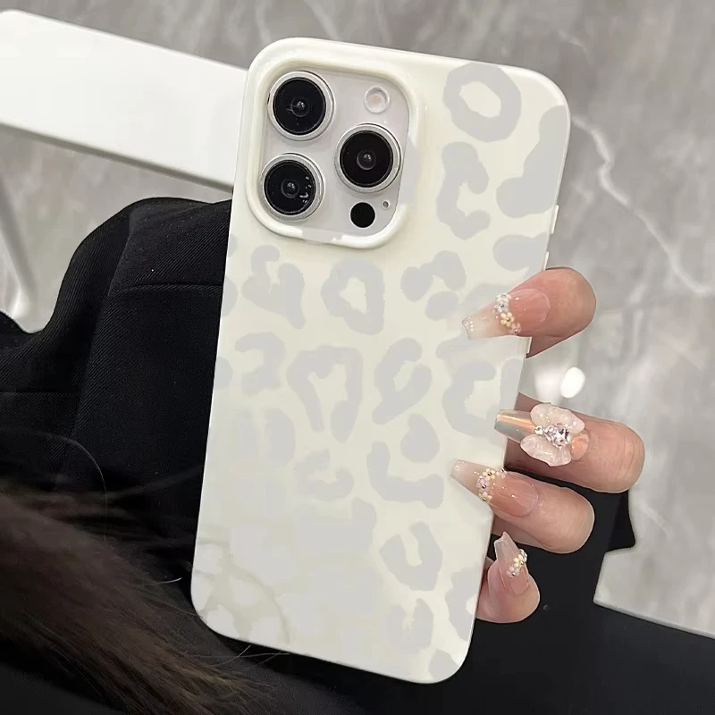 Chic Gray-White Leopard Print Phone Case Cover