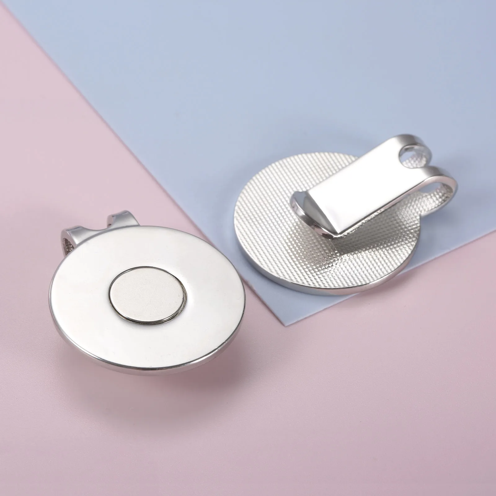 골프 모자 클립이 있는 합금 골프 공 마크, 마그네틱 야외 골프 공 조준 마커, 전문 골프 훈련 보조 액세서리, 4 개