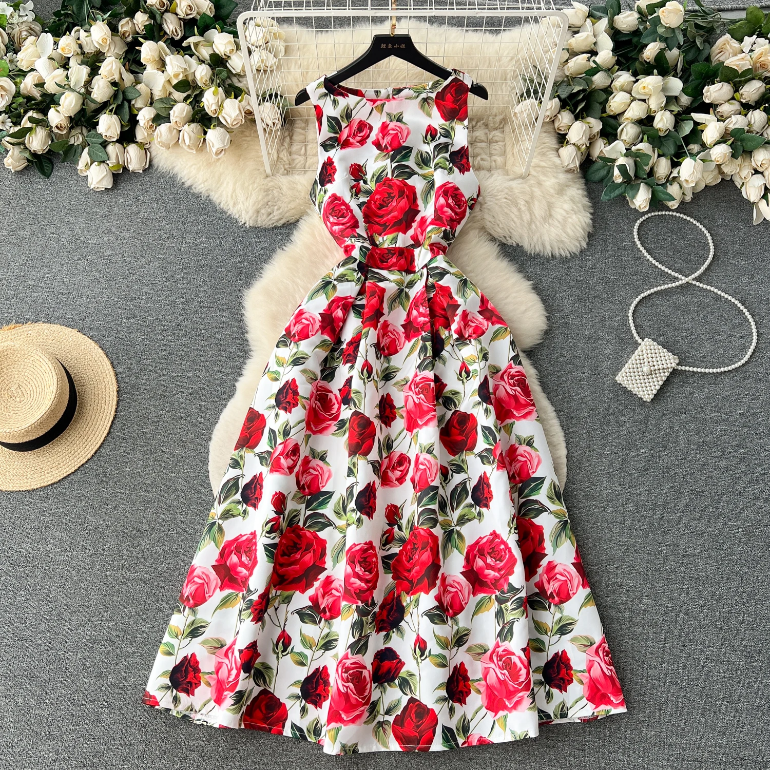 

Женское плиссированное платье с цветочным принтом, без рукавов