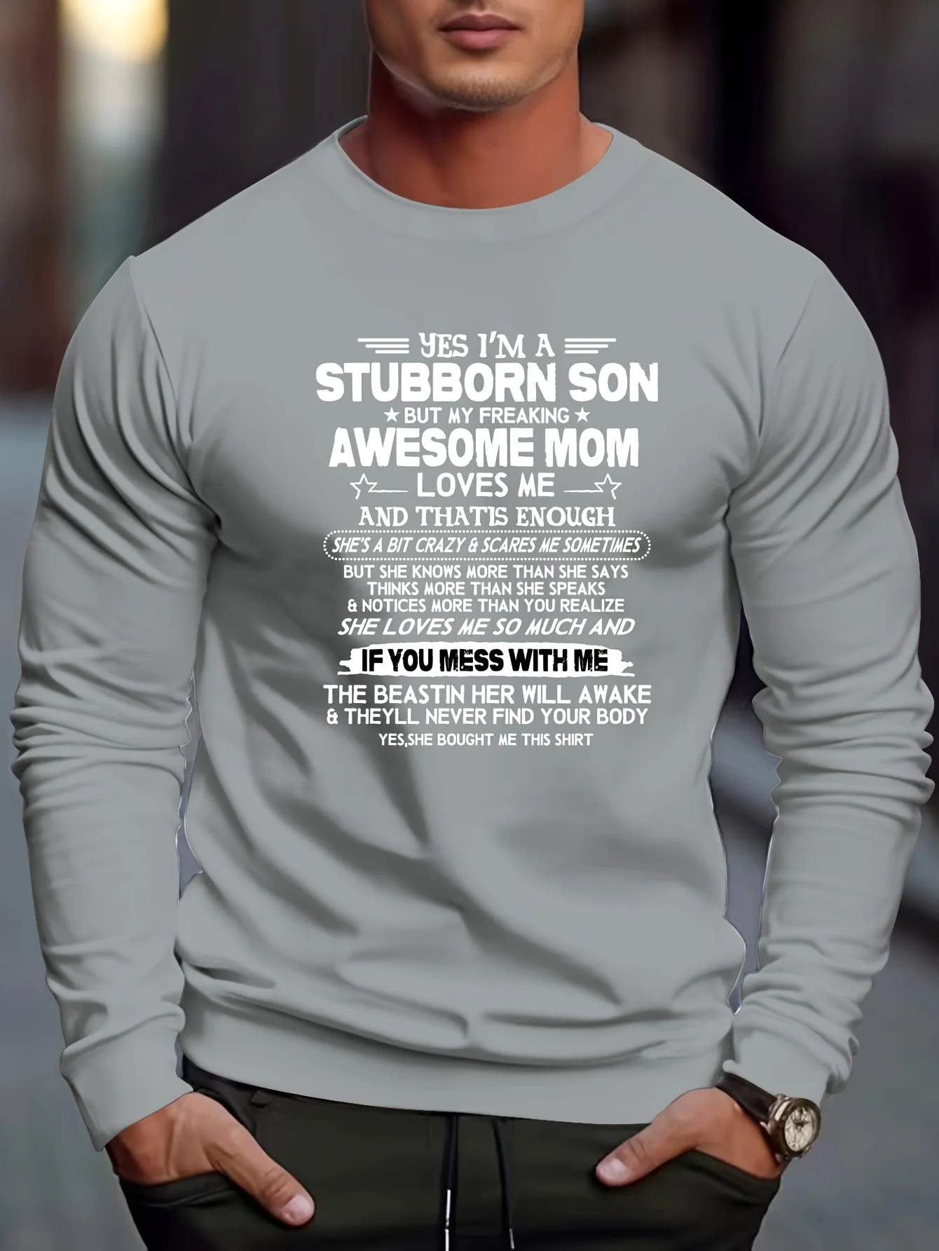 

Funny Slogan Mom Love Me Printed Sweatshirt Men's Casual Long Sleeve Graphic Design Round Neck Pullover Sweatshirt Autumn