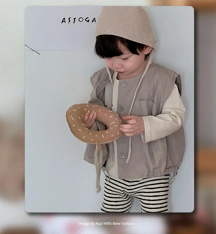 Description Picture 2 of item2025 Spring New Baby Loose Sleeveless Vest Infant Girls Solid Cardigan Coat Toddler Boys Casual Vest Jacket Baby Clothes