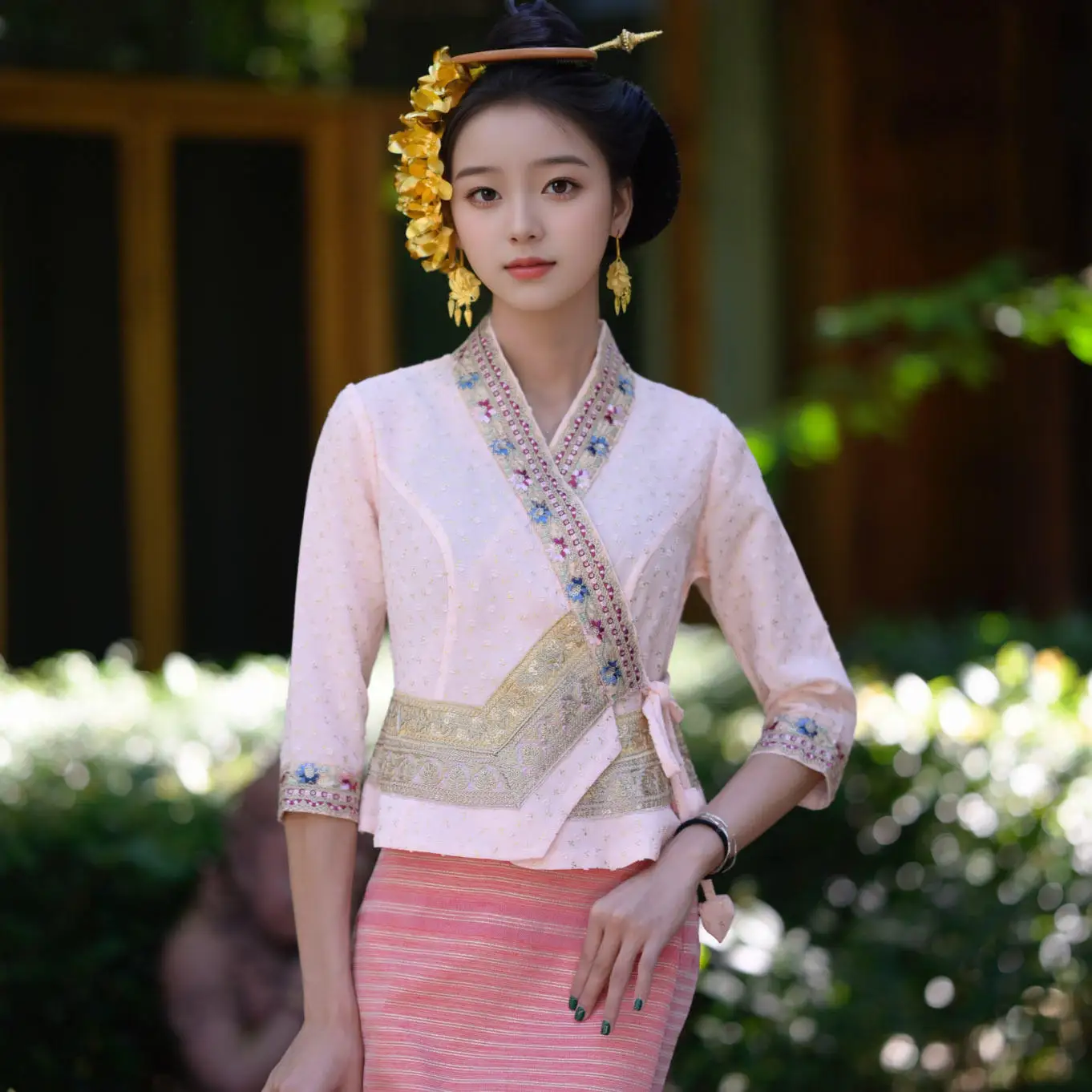 Dai women's top + skirt set ethnic Chinese ethnic style unique work tea tourismphotography holiday