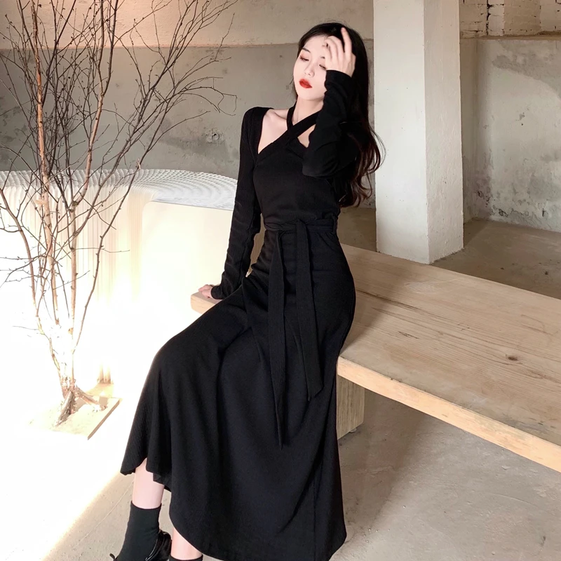 Vintage Two Piece Knitted Ready-to-wear Dresses Women 2022 Fashion New Maxi Cropped Cardigan+Halter Black Dress Female