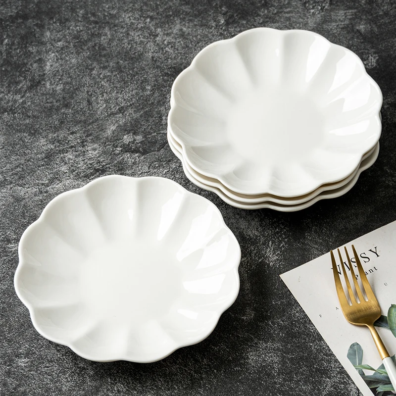 1 Set of 4 Ceramic Orchid White 6-Inch Plates, Suitable for Salads, Sushi, Fruits, Dipping Sauces, Suitable for Family Restauran