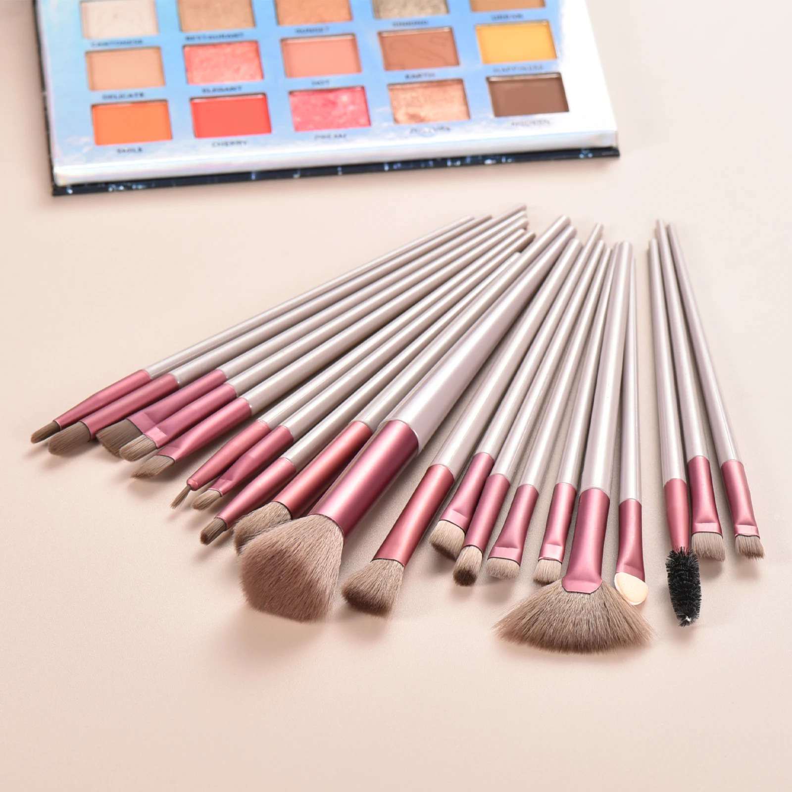 KOSMETYKI Makeup Brushes Set Low Price Professional Makeup Brush Eyeshadow Foundation Powder Cosmetics Brush Tools
