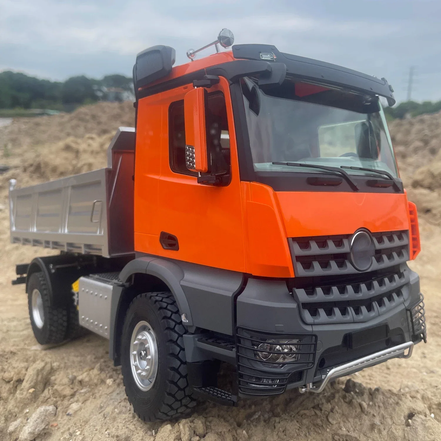 KABOLITE 4x4 RC Dump Truck 1/14 K5701 RC Truck 2.4G Remote Control with Light and Sound System Engineering Vehicle Model Toy 4
