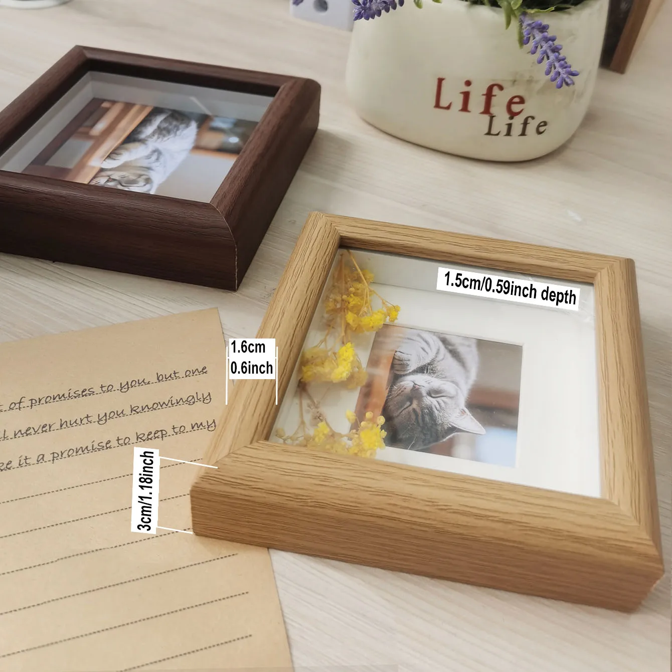 Mini Photo Shadow Box Frame 1.5cm Hidden Layer 10x10cm Desk & Wall Decor Compact Memory Keepsake Gift for Loved Ones/Pets