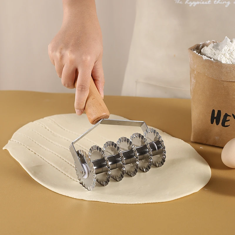 Manuale Manico In Legno Noodle Maker Shallot Cutter Acciaio Inossidabile Premendo Macchina Per Pasta Pizza Rullo Per Pasta Coltello Gadget Da Cucina