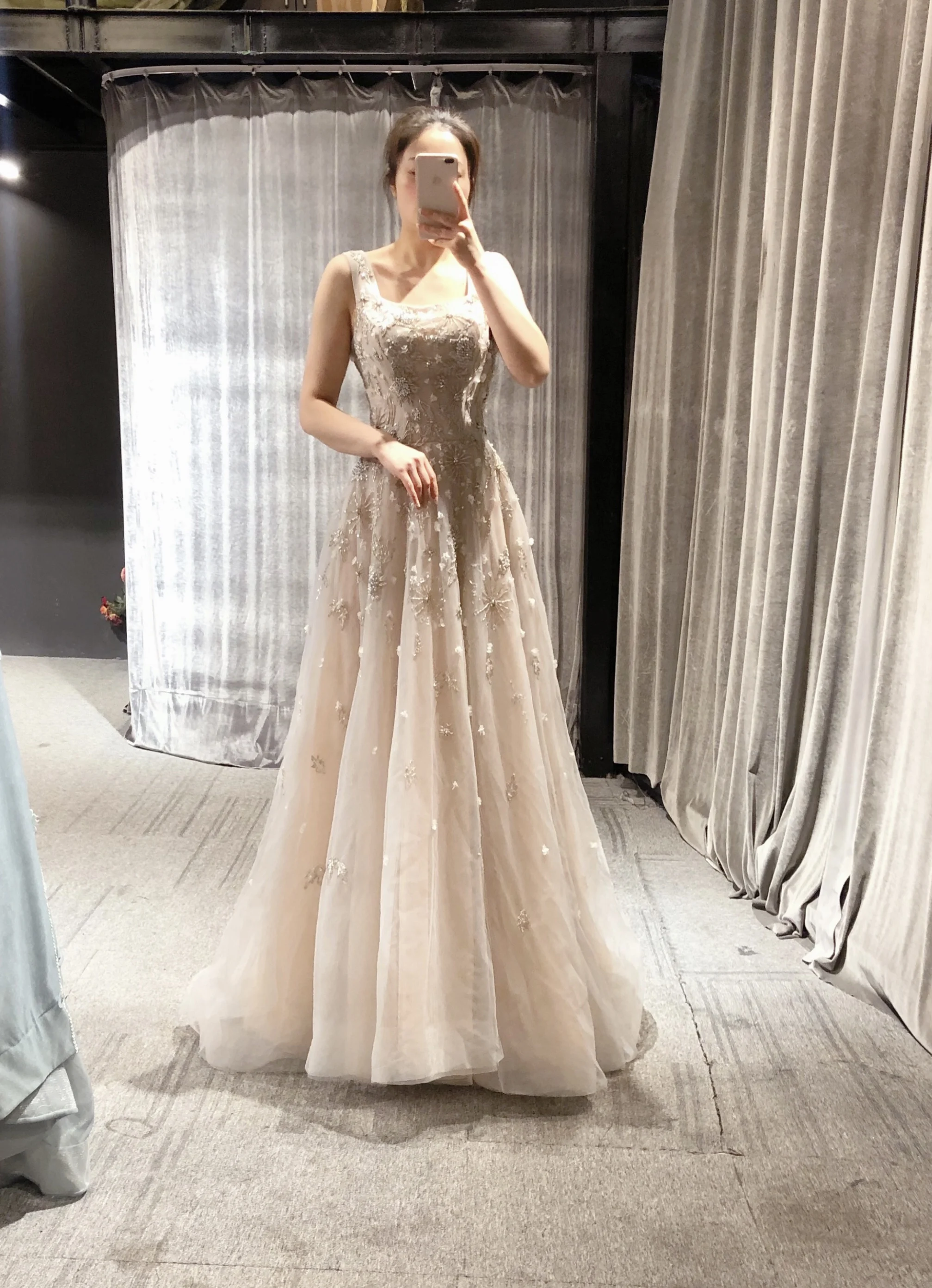 

Real Picture Light Gray Elegant Square Neckline Hand Sewing Beads Designer Custom Made Floor Length Evening Dress New 2023