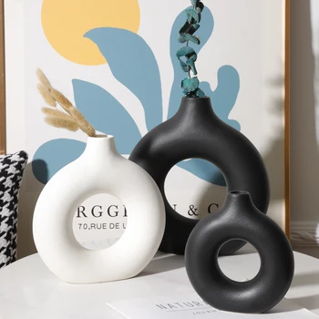 Nordic Donut Ceramic Vase 1