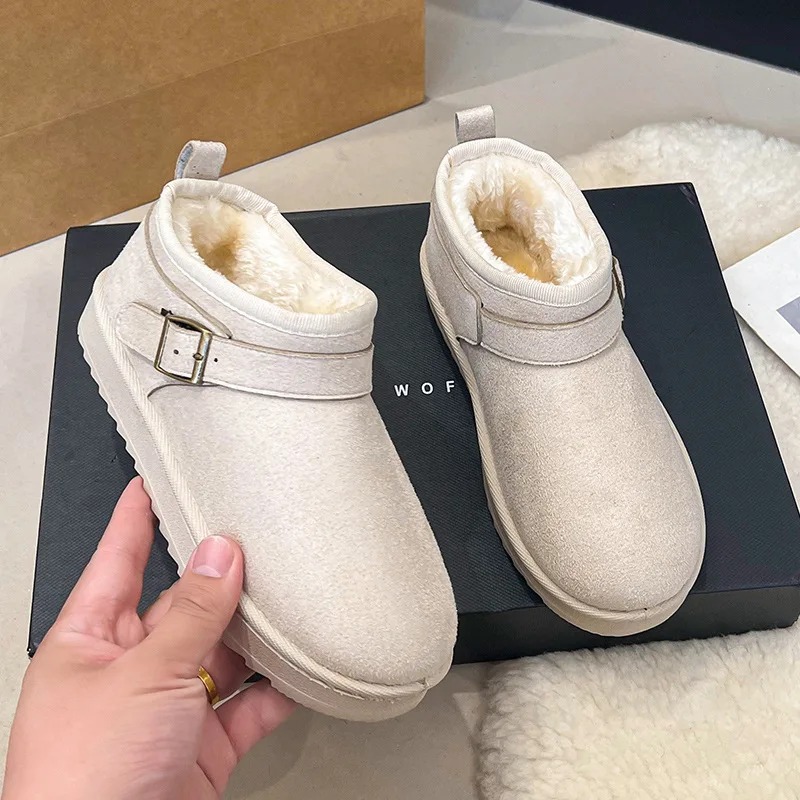2025 New Classic Thick Plush Women's Snow Boots Comfortable Warm Ankle Boots Winter Outdoor Office Shopping Women's Flat Boots