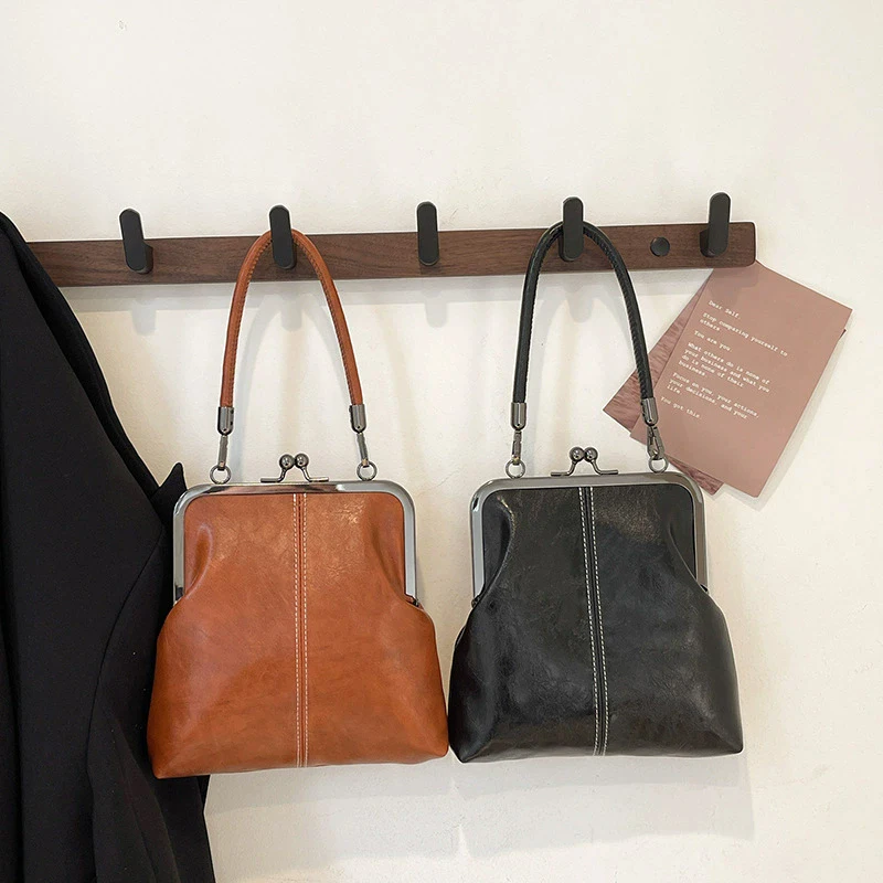 Large Capacity Vintage Women's Handbag Elegant Kiss Lock Shoulder Bag PU Leather Retro Chinese Style Crossbody Bag Solid Color