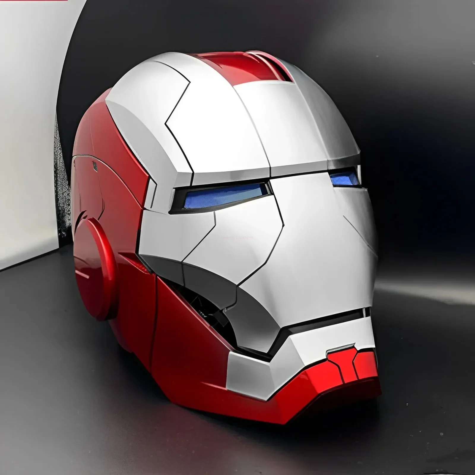 ホットマーベルアイアンマン Autoking 1/1 Mk5 ヘルメット