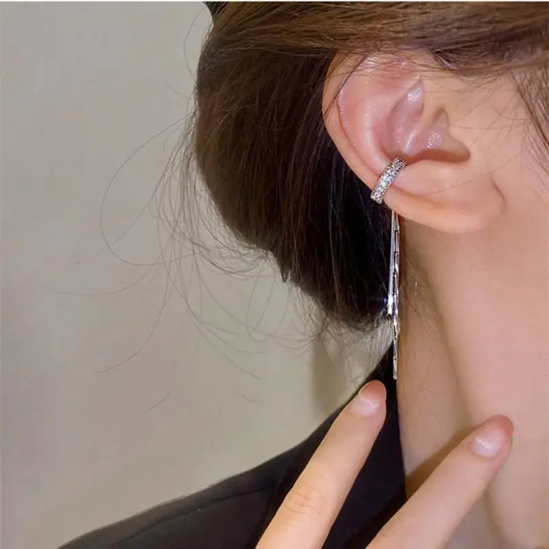 Clip Earrings 2025 New Fashion Zircon Shining C Shape Long Tassel Ear Cuff No Piercing Earrings Female Design Simple Ear Clip Party Jewelry