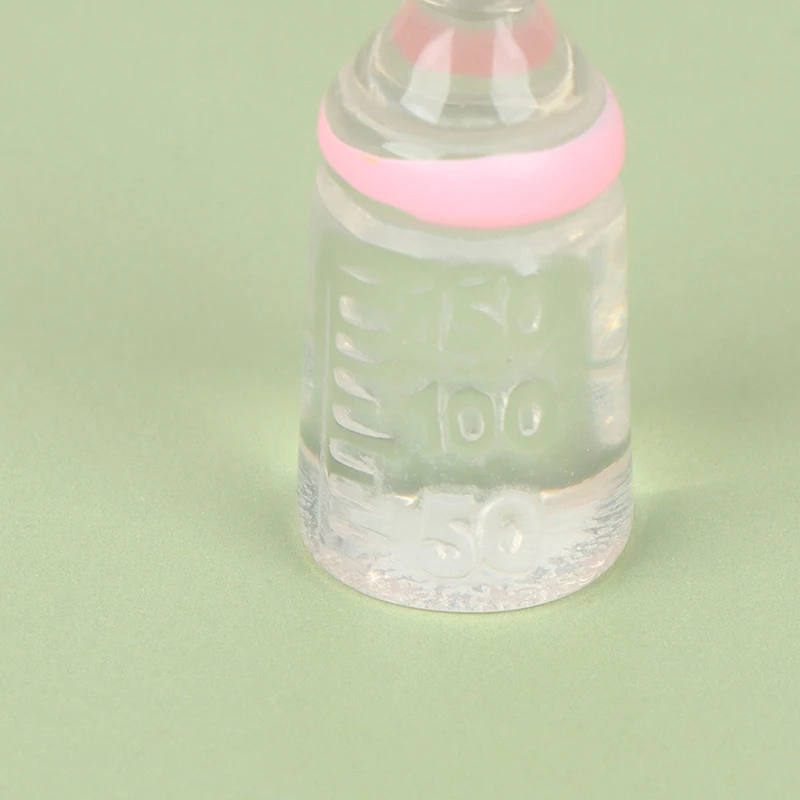 

1 Набор, миниатюрные Детские Бутылочки для кукол, шампунь, нагрудники для кукольного домика, игрушки высокого качества