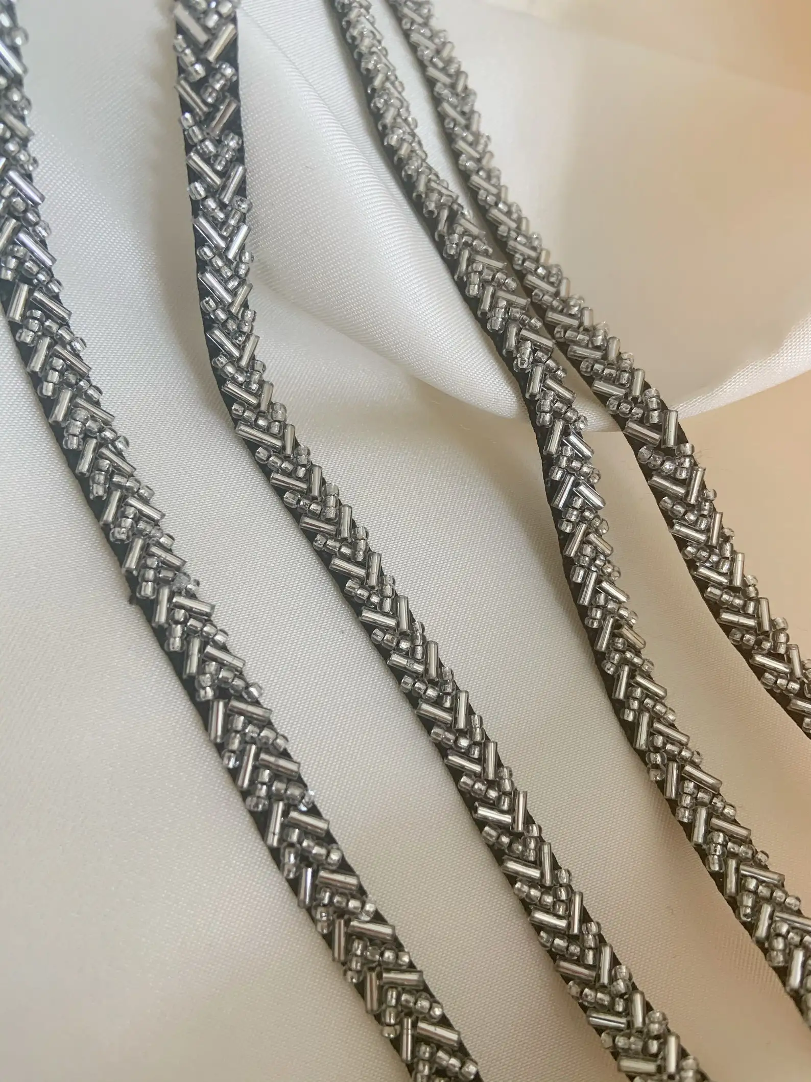 

10 Yards Beaded Trim Gold Tube Cord Rope Resin Chain Sew On Trims Wedding Dress Costume Applique