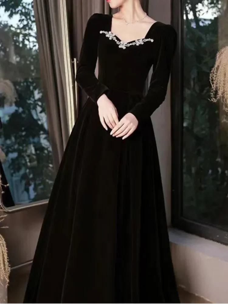 

Elegant Chic Black Velvet Midi Dresses for Women 2024 New Autumn Vintage Fashion Evening Party Long Sleeve Female Clothing Robe