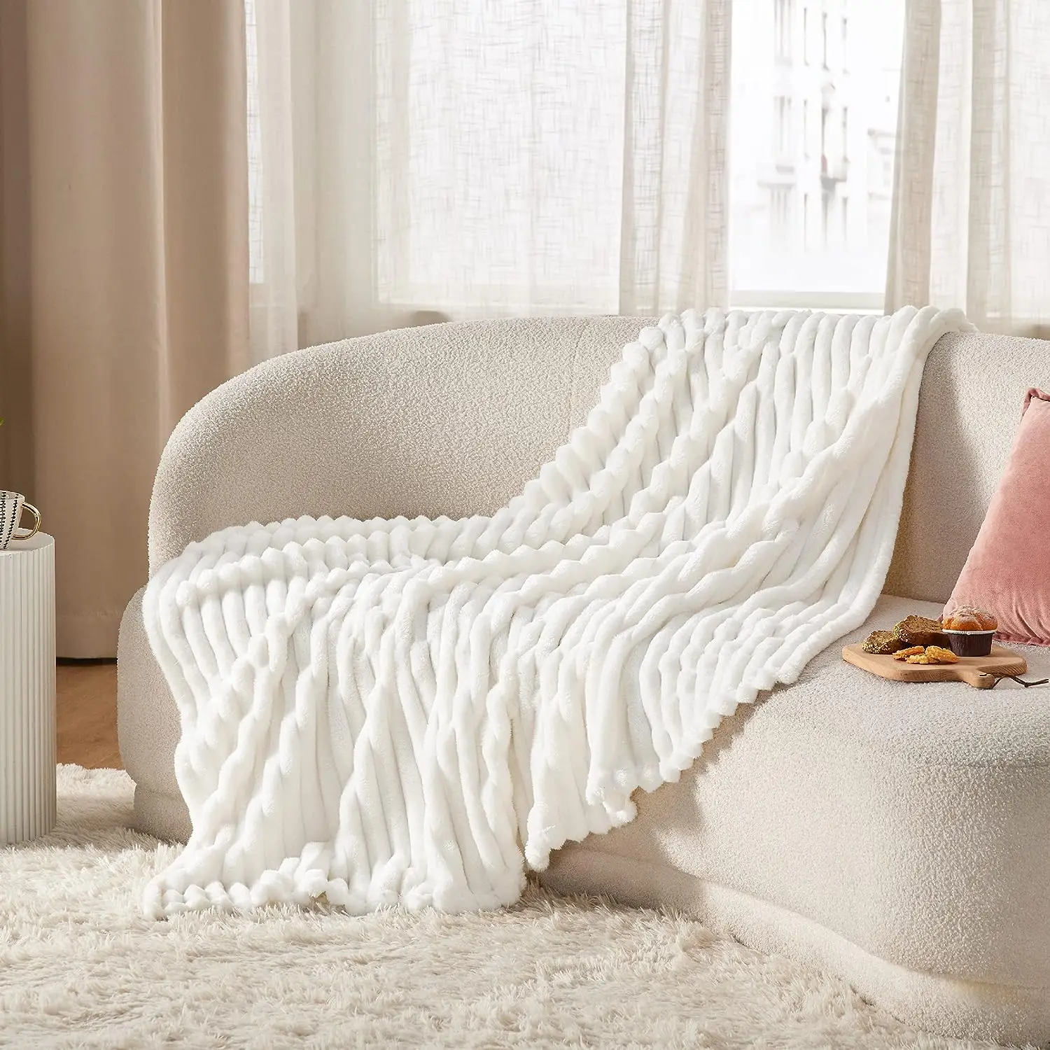 White Fleece Throw Blanket for Couch - Super Soft Cozy Blankets for Women, Cute Small Blanket for Girls, 59x79 Inches 5