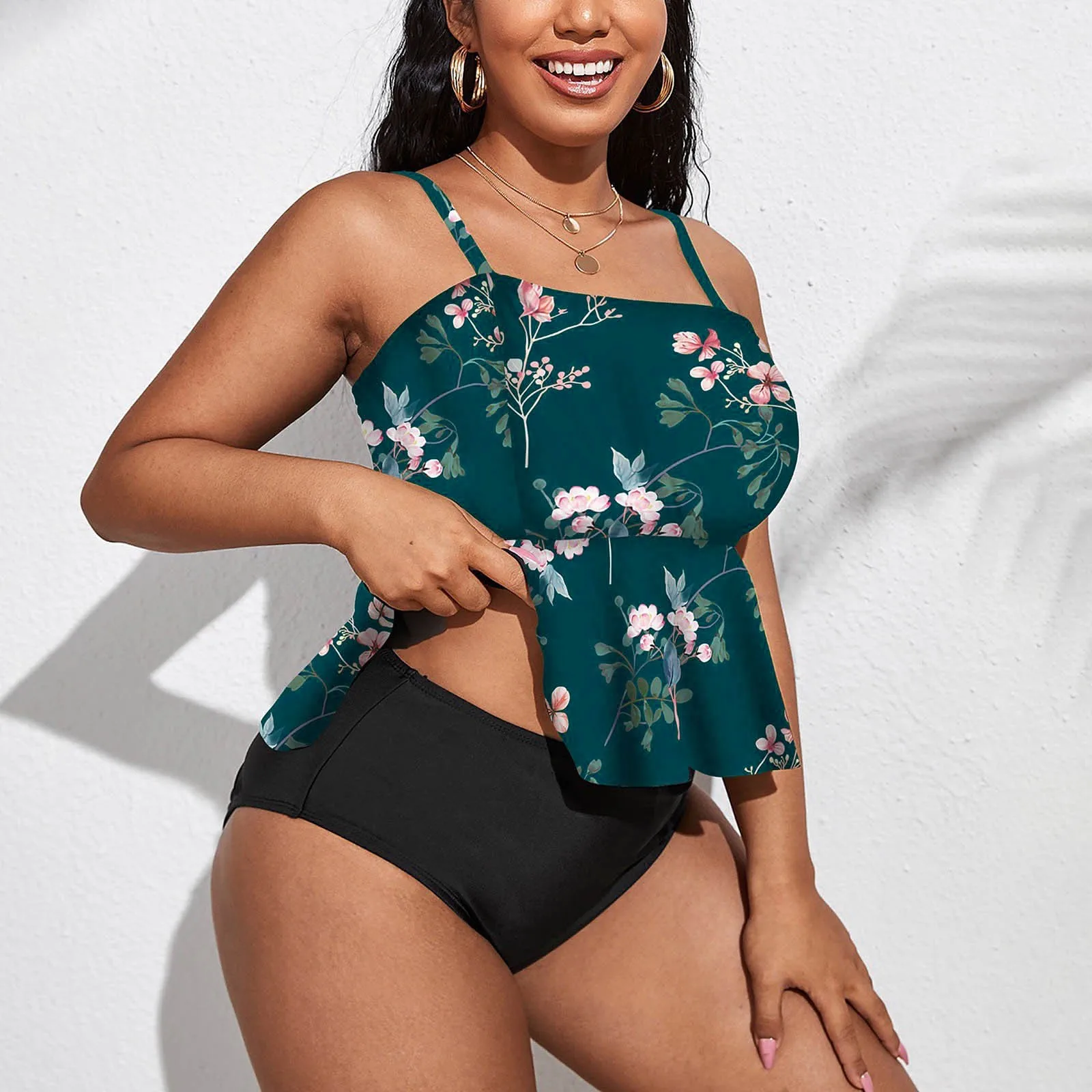 Рисунок 2 - Детальный комплект бикини с цветочным