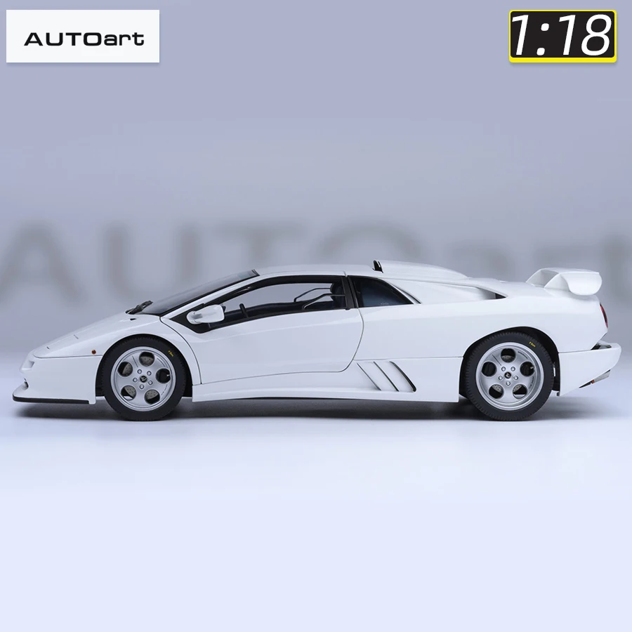 AUTOart　1/18　Lamborghini Diablo GTR　中古美品　ちょっと訳有り！？ AUTOART 1&frasl;18 scale Lamborghini Diablo SE JOTA sports car model