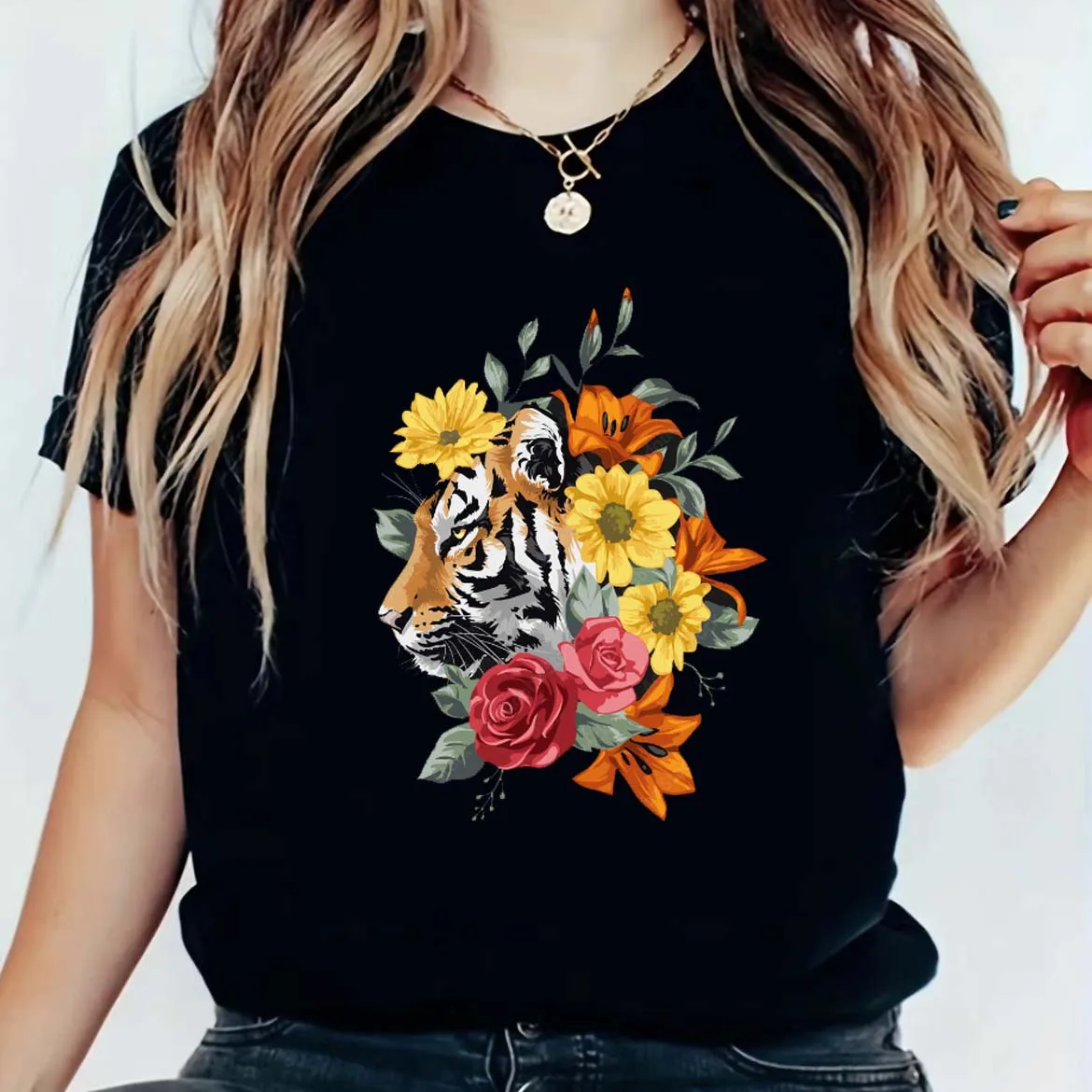 

Женский новый модный топ с цветочным принтом, повседневная Милая стильная женская одежда с круглым вырезом, летняя женская одежда с коротким рукавом и принтом из мультфильма.