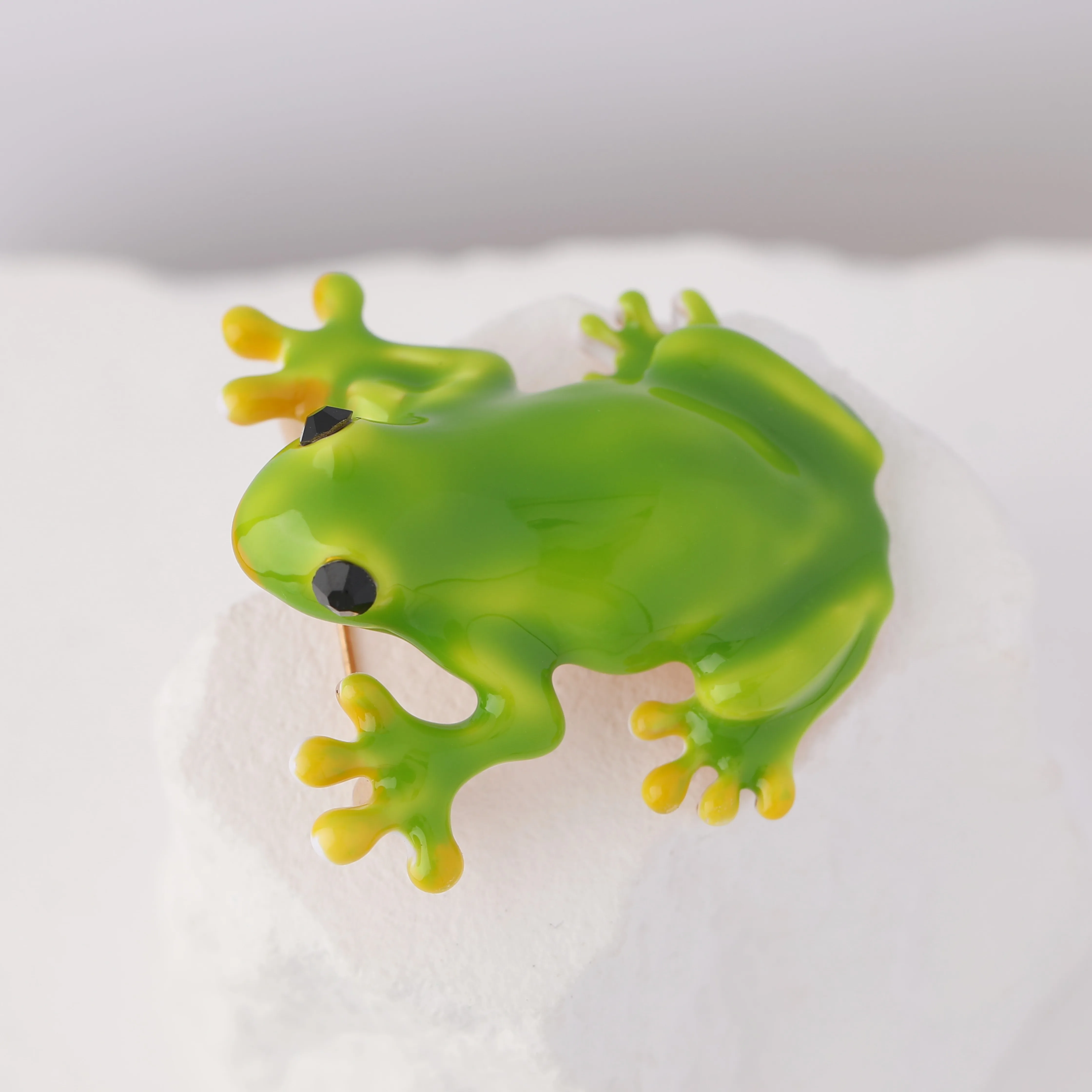 

Froggy Pin Жіночі брошки anime pins brooches for women