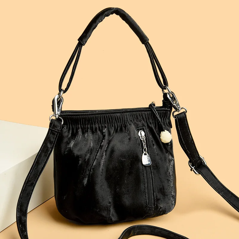 KK  2024 New Urban Simple And Fashionable Women's Handbag Single Shoulder Large Capacity Crossbody Bag top handle bags