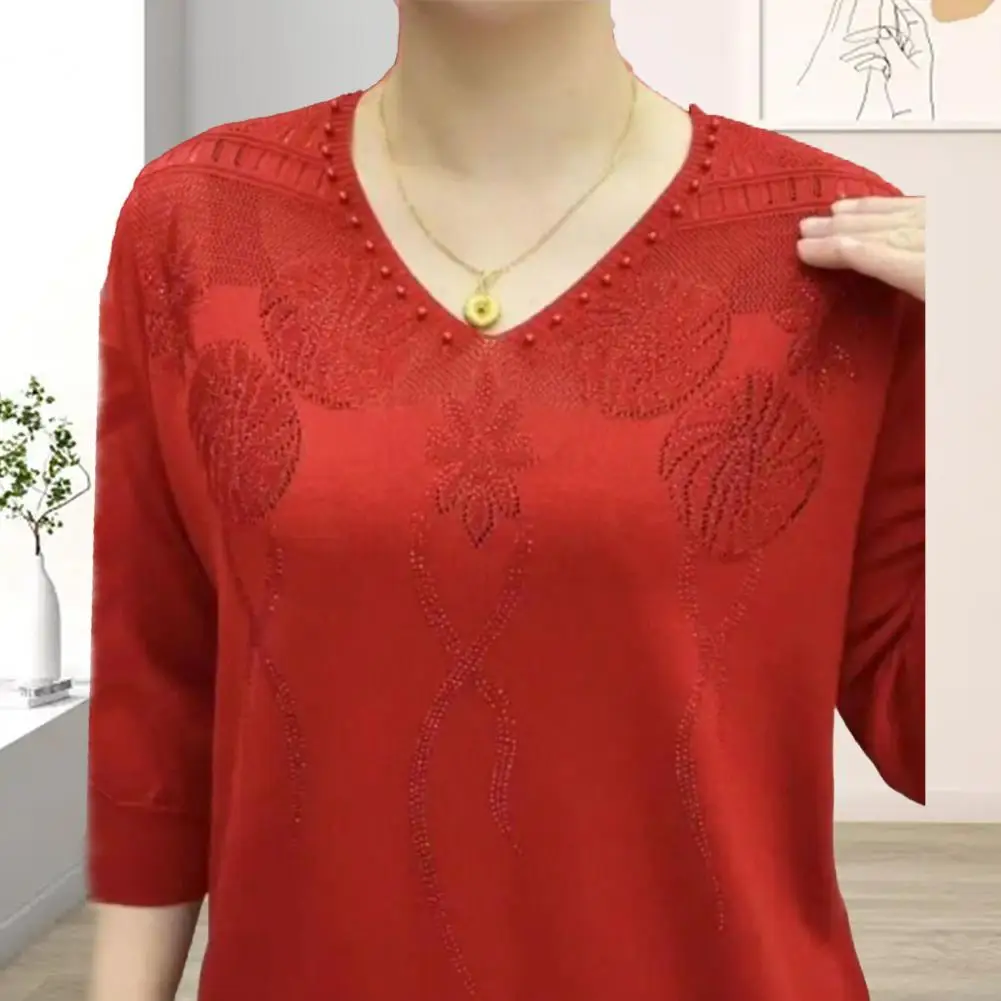 

V-neck Sweater Elegant Mid-aged Women's V Neck Floral Knit Pullover Blouse with Elastic Cuffs Soft Casual Mother's Top Casual