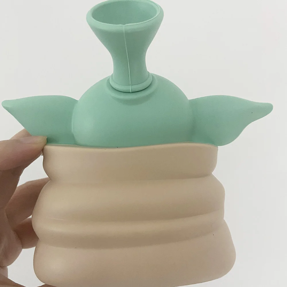 

Silicone Sitting Baby Water Bottles
