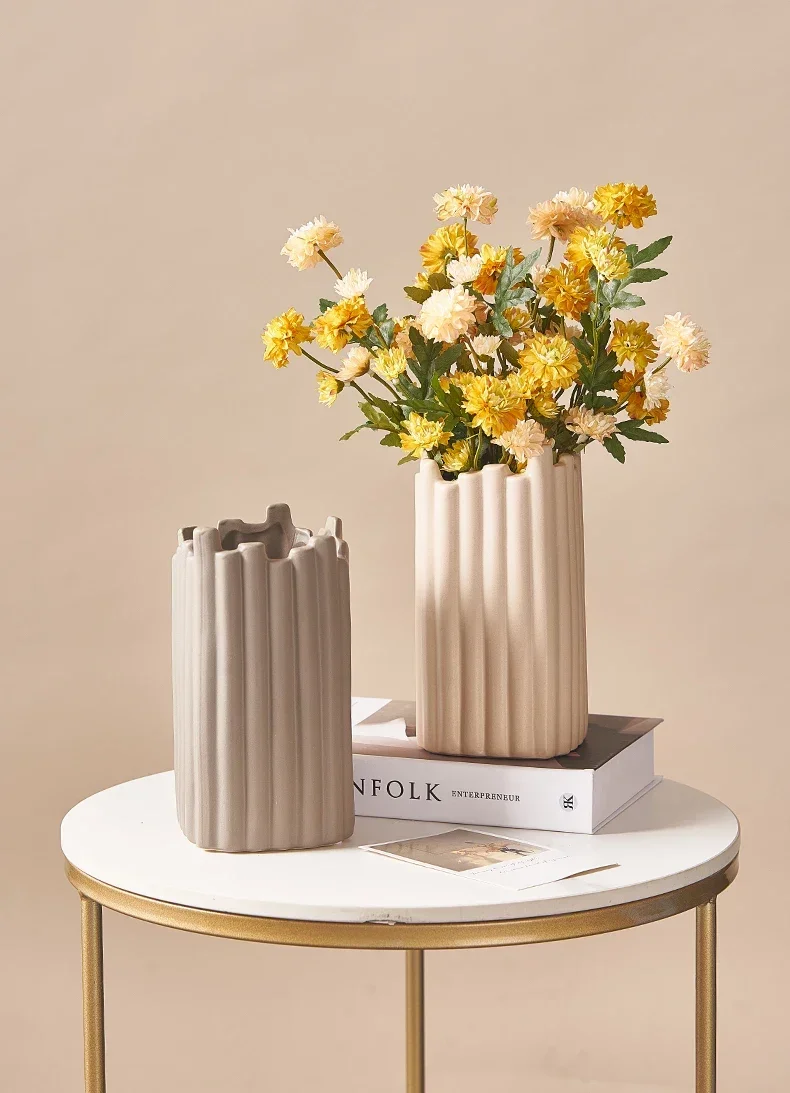 Simple Modetn Irregular Vase