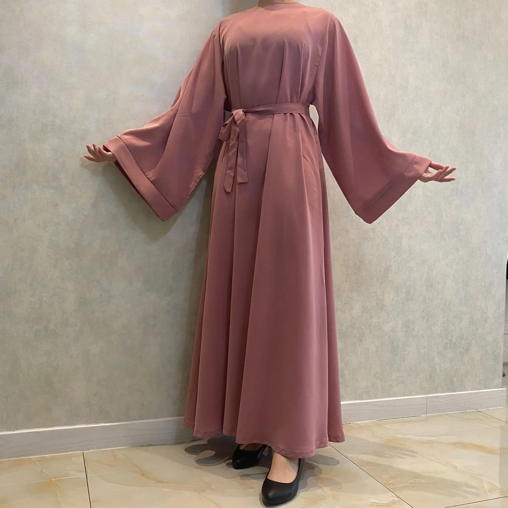

New Spring and Autumn Middle East Large Size Women's Dresses Ice Silk Bows Worship Dresses Robes Ladies Muslim Clothing