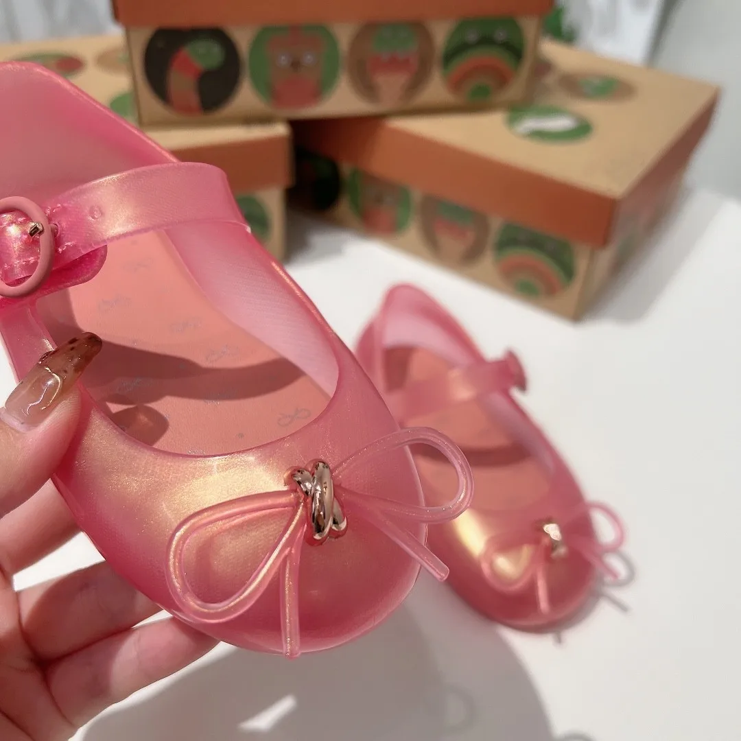 Slide image d4f526120f47492c9d8afc32159b5c76