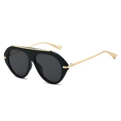 Chic Retro Oversized Aviator Sunglasses - Unisex Golden Vintage Style (Black)