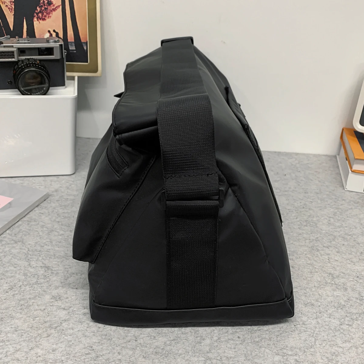 Travel Bag Men's Satchel Large-Capacity Short-Distance Travel Business Trip Boarding Bag Luggage Bag Lightweight Sports Shoulder Bag Men's Hiking Work Student Class