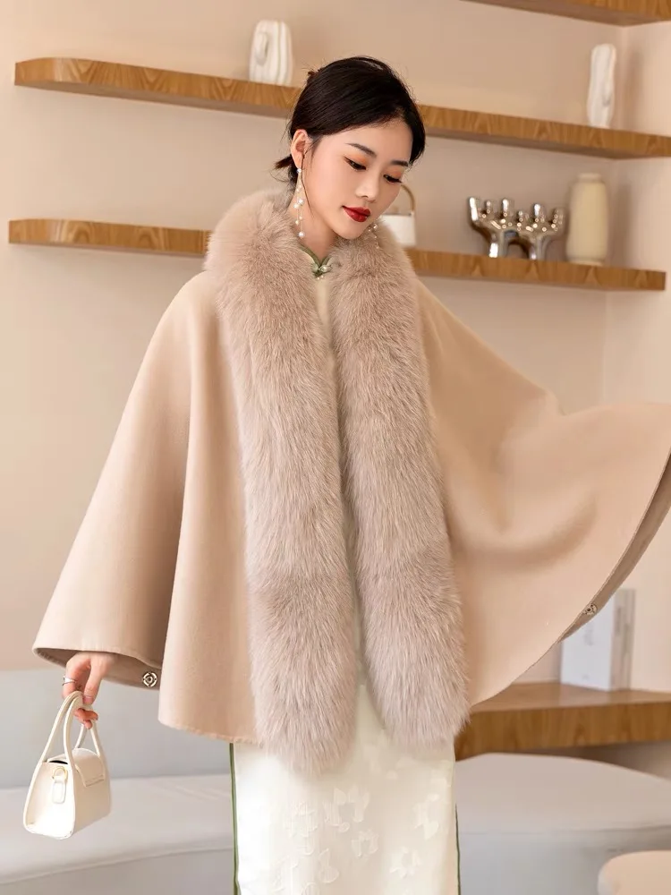 

CX-B-P-89 Wool Shawl Fox Fur Collar Cuff Poncho For Women