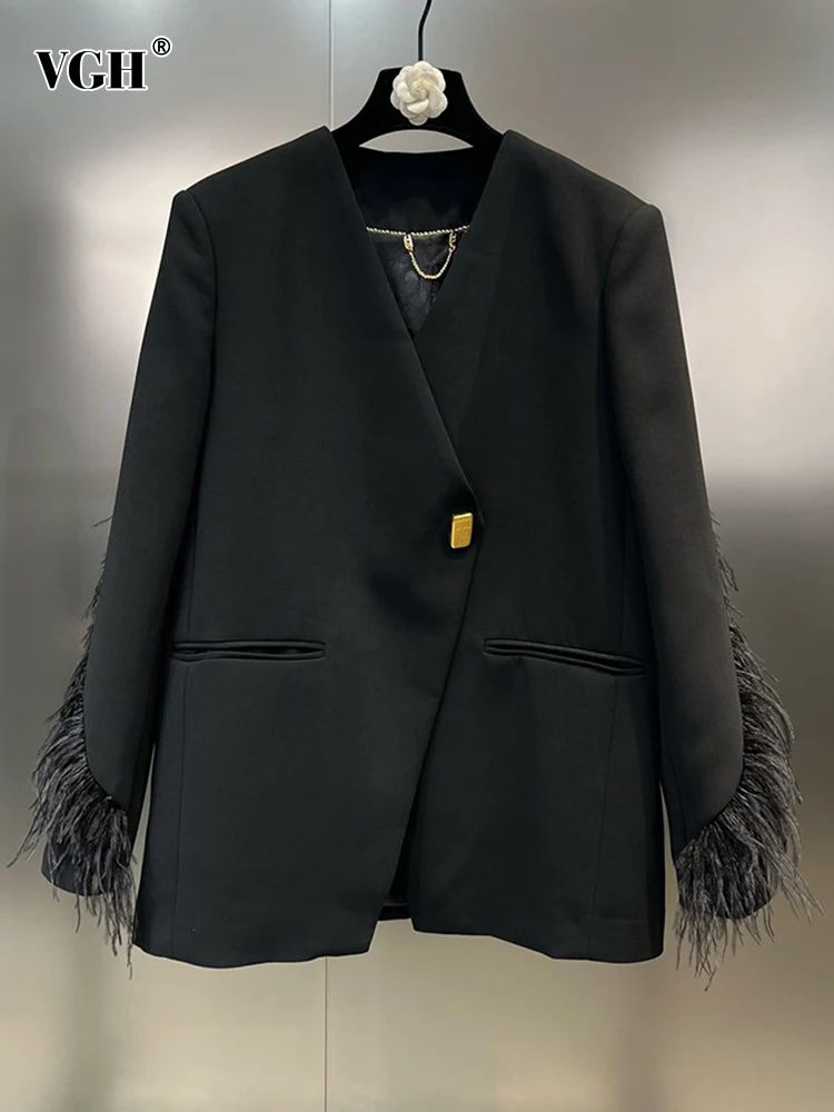 

VGH Solid Patchwork Feathers Loose Blazer For Women V Neck Long Sleeve Spliced Button Temperament Blazers Female Fashion Style