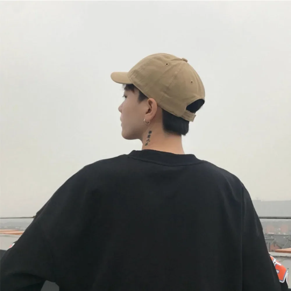 Men's and Women's Short Brim Baseball Cap Outdoor Sun Protection Sun Hat Street Hip Hop Cap Peaked Cap Sun Hat