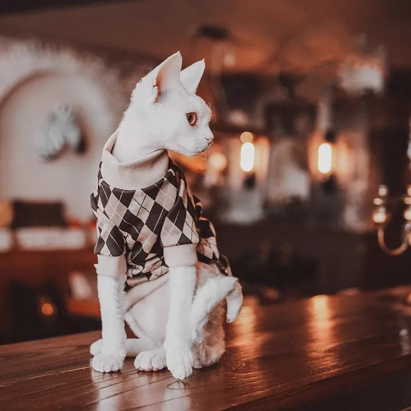 클래식 브라운 영국 체크무늬 애완동물 풀오버 - 고양이 의류 테마 후디