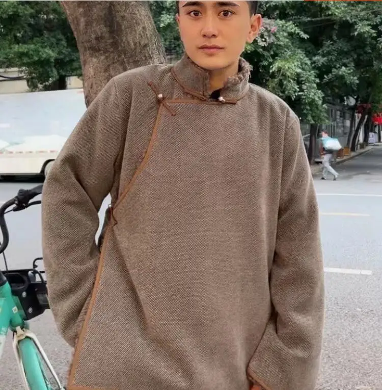 

Winter Warm Tibetan Plush Jacket for Men and Women With Long Sleeves