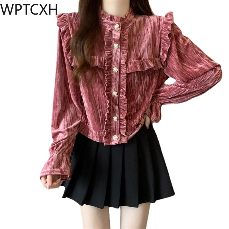 

Женская блузка с оборками и воротником-стойкой