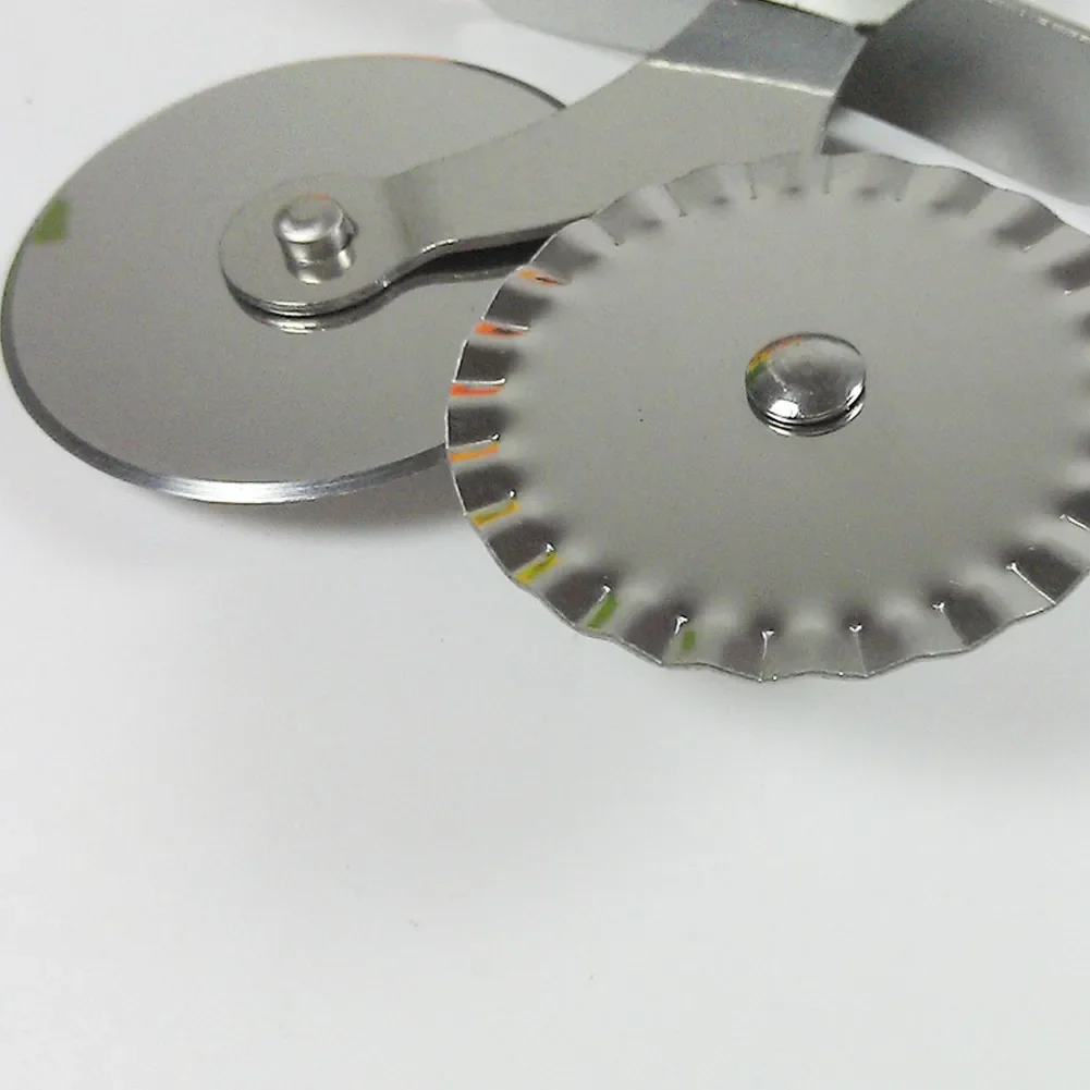 Pizza Cutter Round Double Wheel Roller Stainless Steel Kitchen Tool Pastry Pasta